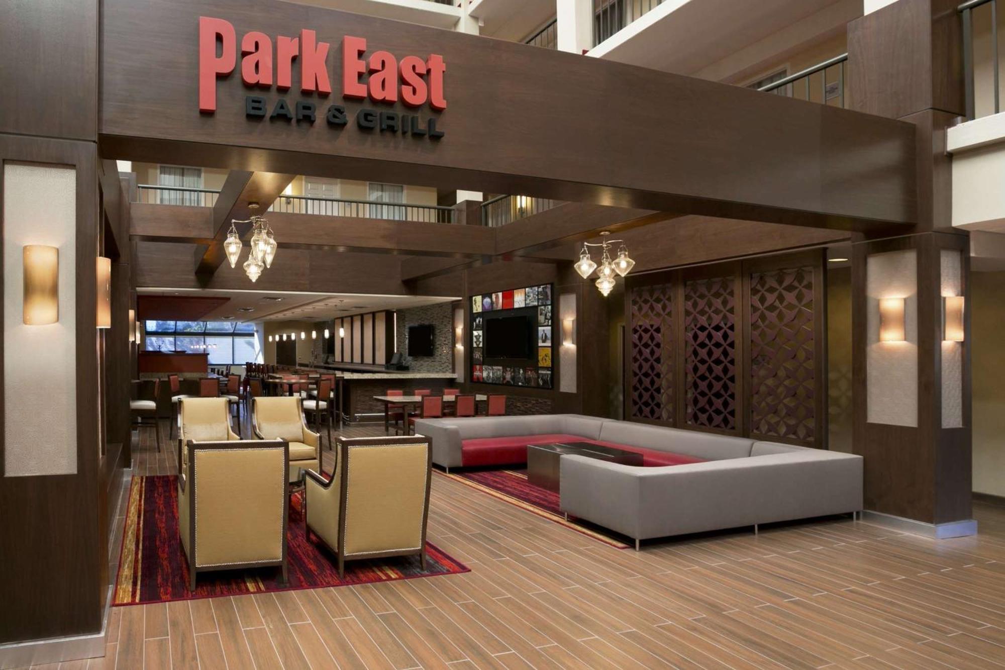 Embassy Suites Cleveland - Beachwood Kültér fotó