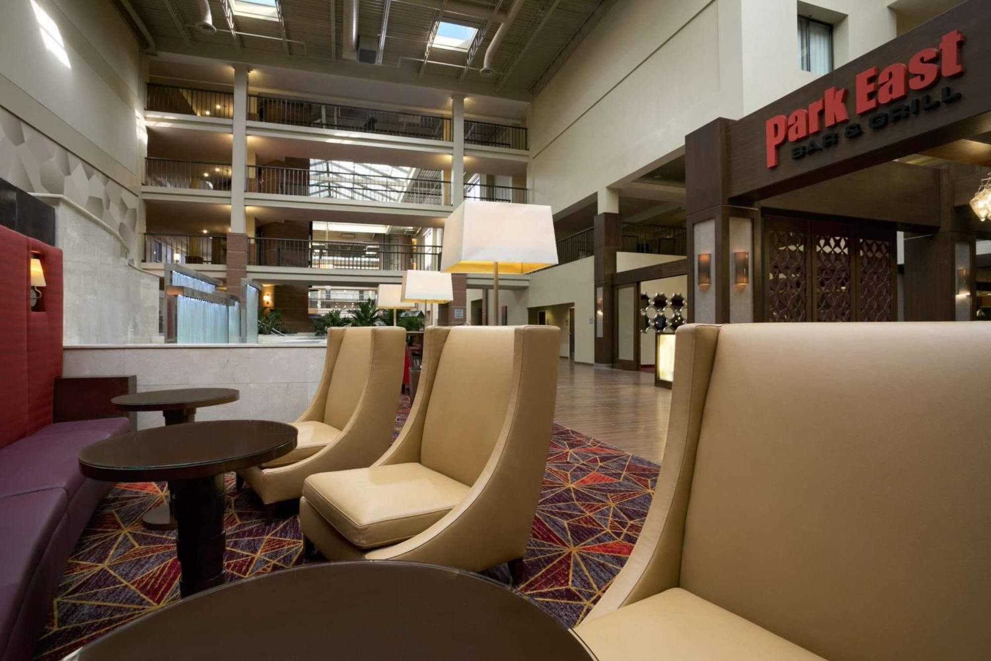 Embassy Suites Cleveland - Beachwood Kültér fotó