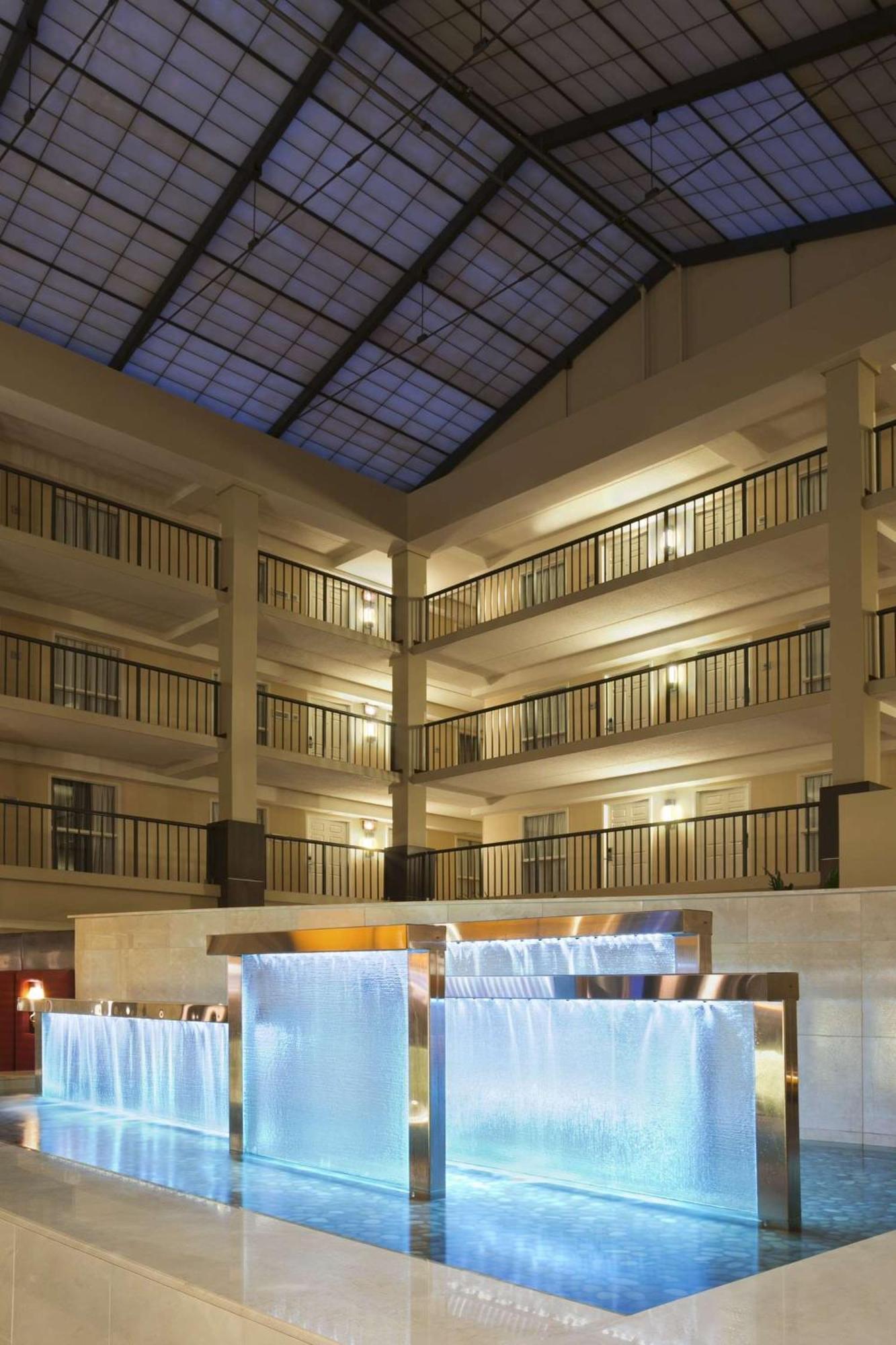 Embassy Suites Cleveland - Beachwood Kültér fotó